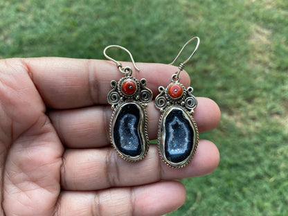 Adorable Druzy Tabasco Geode with Coral Tibetan Silver Earrings, Druzy Geode Jewelry, Dangle Earring, Crystals Earrings, Natural Geode