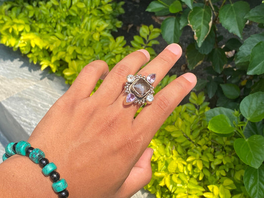 Aesthetic Hammered Ring, Floral Designed Ring, Daily wear Pendant, Natural Gemstone Ring, Hippie Ring, Gift ideas, Handmade Ring.
