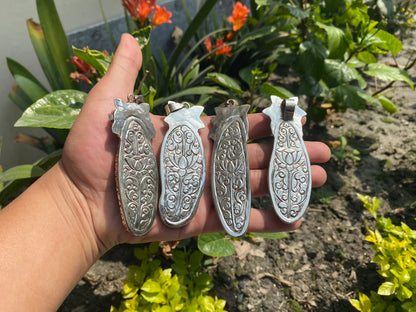Enchanted Earth: Agate Slice Pendant Adorned with Tibetan Silver,Agate Slice Pendant with Tibetan Silver.