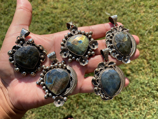 Labradorite Natural Stone Tibetan Silver Pendant, Anxiety Relief Pendant, Ethnic Jewelry, Jewelry Making, Necklace Pendant, Healing Crystal