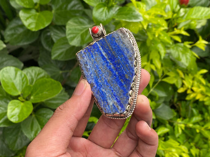 Artisanal Lapis & Coral Pendant with Tibetan Silver - Unisex Boho Floral Design, Collectible Jewelry, Hammered Pendant, Unique Gift ideas.