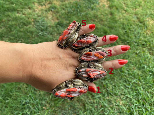 Big Adjustable Natural Spiny Oyster Tibetan Silver Ring, Spiny Oyster Jewelry, Southwest Ring, Statement Ring, Native American Style