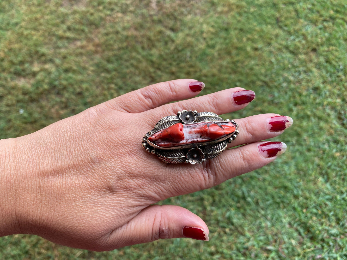 Big Adjustable Natural Spiny Oyster Tibetan Silver Ring, Spiny Oyster Jewelry, Southwest Ring, Statement Ring, Native American Style