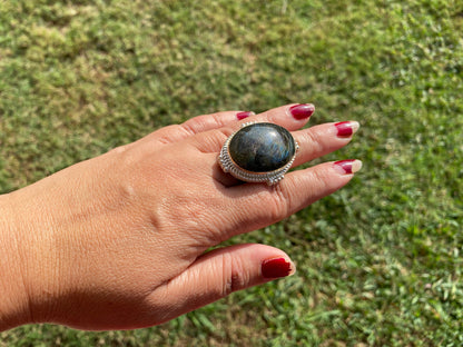 Big Adjustable Two Tone Ring, Labradorite Gemstone, Gold and Silver Overlay Ring, Statement Ring, Luxury Jewelry, Hammered Ring, Big Stone