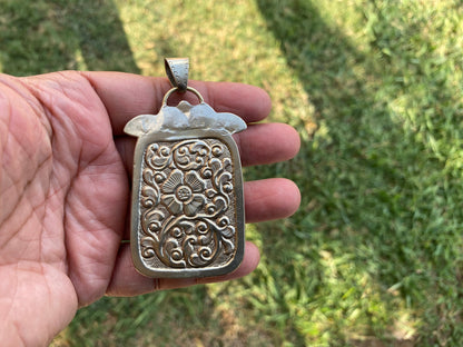 Buddha Tibetan Silver Pendant, Compressed Turquoise Color, Spiritual Jewelry, Zen Accessory, Buddhist Symbol, Peaceful Amulet, Noble Path