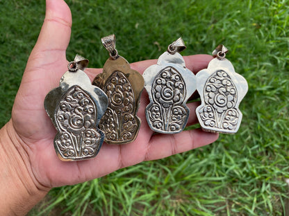 Carved Lord Ganesh labradorite Pendant, Tibetan Silver Pendant, Deity Jewelry, Hindu Symbolism, Spiritual Accessory, Remover Of Obstacles