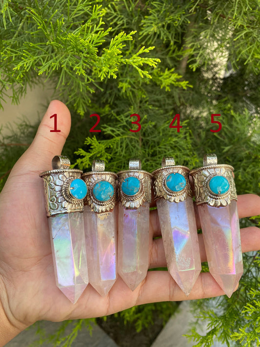 Pointed Crystal Amulet with Turquoise: Celestial Elegance, Pointed crystal pendant