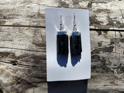 Raw Black Tourmaline Earrings, Silver Electroplated, Raw Gemstone Earrings, Dangle Earring, Gifts for Mom, Mothers Day Gift, Healing Crystal