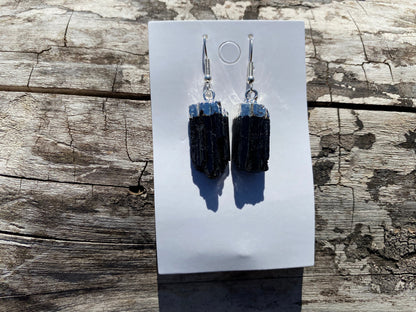 Raw Black Tourmaline Earrings, Silver Electroplated, Raw Gemstone Earrings, Dangle Earring, Gifts for Mom, Mothers Day Gift, Healing Crystal