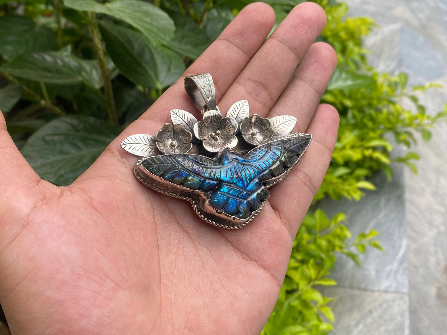 Elegant Eagle-Shaped Labradorite Pendant for Daily Wear, Handmade Pendants, Hammered pendants, Antique pendants, Unisex Pendant.