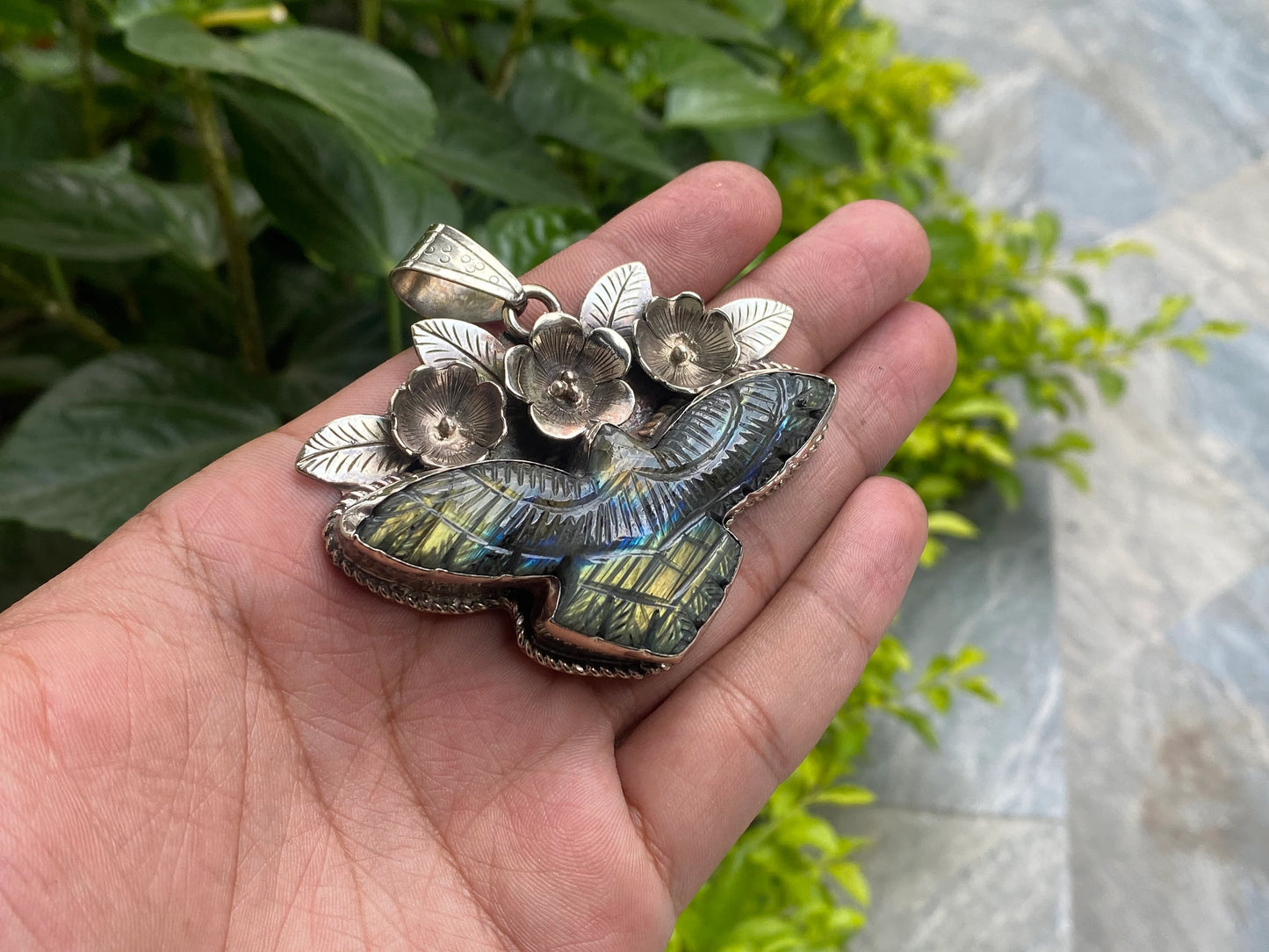 Elegant Eagle-Shaped Labradorite Pendant for Daily Wear, Handmade Pendants, Hammered pendants, Antique pendants, Unisex Pendant.