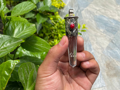Elegant Healing Pendant with Natural Crystal, Calming pendant, Unisex Pendant, Handmade Pendant, Pendant for daily wear.