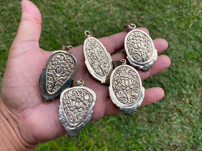 Eudialyte Natural Stone Tibetan Silver Pendant, Unique Gemstone Pendant, Cosmic Energy Stone, Metaphysical Gemstone, Nature-Inspired Pendant