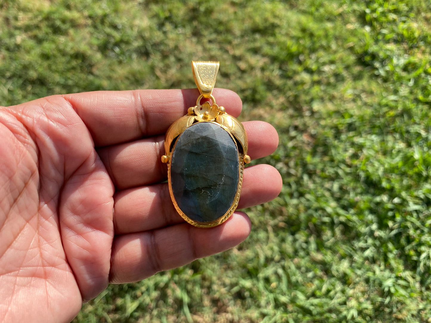 Gold Overlay Labradorite Pendant, Mystical Charm, Elegant Craftsmanship, Nature's Magic Jewelry, Aurora-inspired, Luxurious Design