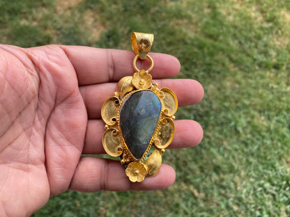 Gold Overlay Labradorite with Citrine Handcrafted Pendant, Mystical Charm, Elegant Craftsmanship, Nature's Magic Jewelry, Aurora-inspired