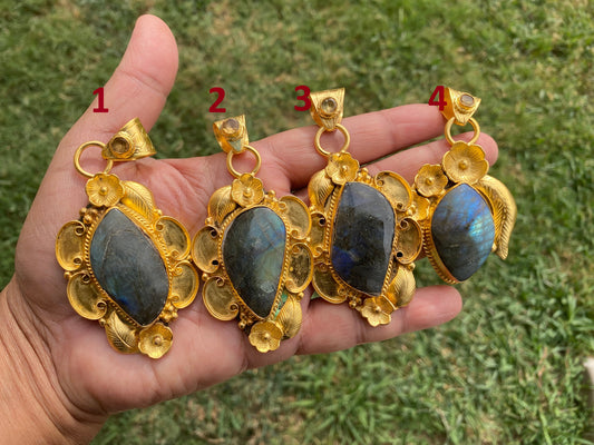 Gold Overlay Labradorite with Citrine Handcrafted Pendant, Mystical Charm, Elegant Craftsmanship, Nature's Magic Jewelry, Aurora-inspired