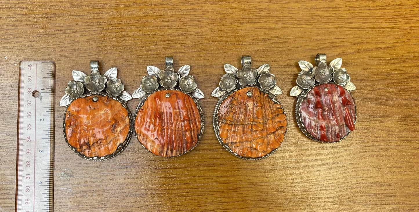 Handcrafted Large Spiny Oyster Tibetan Silver Pendant, Desert Sea Gem, Pendant for Necklace, Unique Bohemian Jewelry, Daily wear, Gift ideas