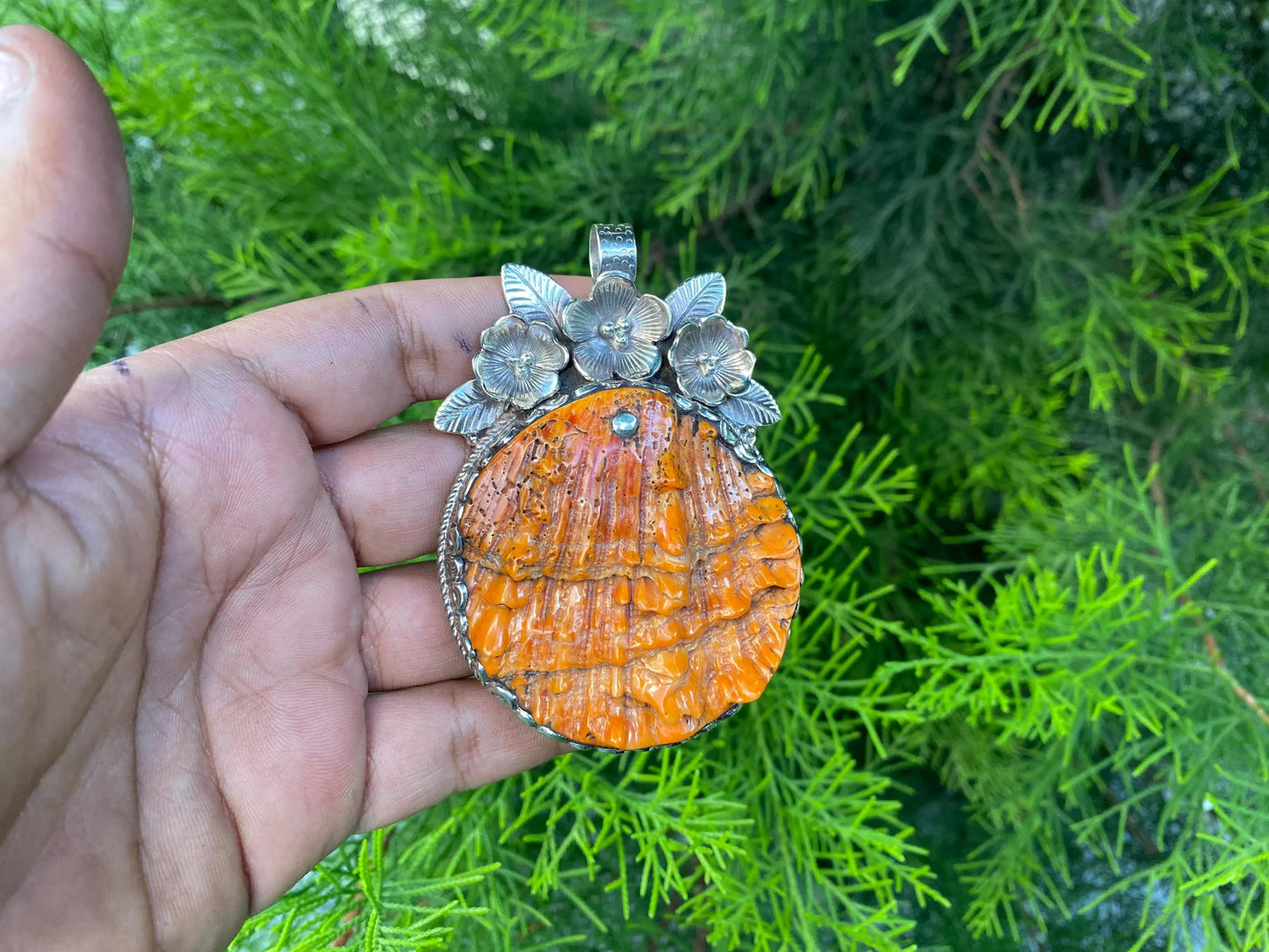 Handcrafted Large Spiny Oyster Tibetan Silver Pendant, Desert Sea Gem, Pendant for Necklace, Unique Bohemian Jewelry, Daily wear, Gift ideas