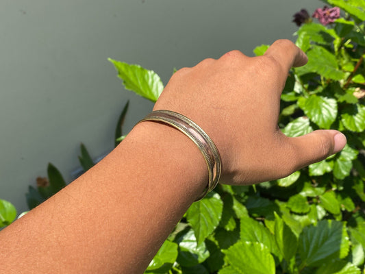 Handmade Copper bracelet with brass wire on edge, Bracelet for daily wear, Healing bracelet, Unisex Bracelet , Antique designed Bracelet.