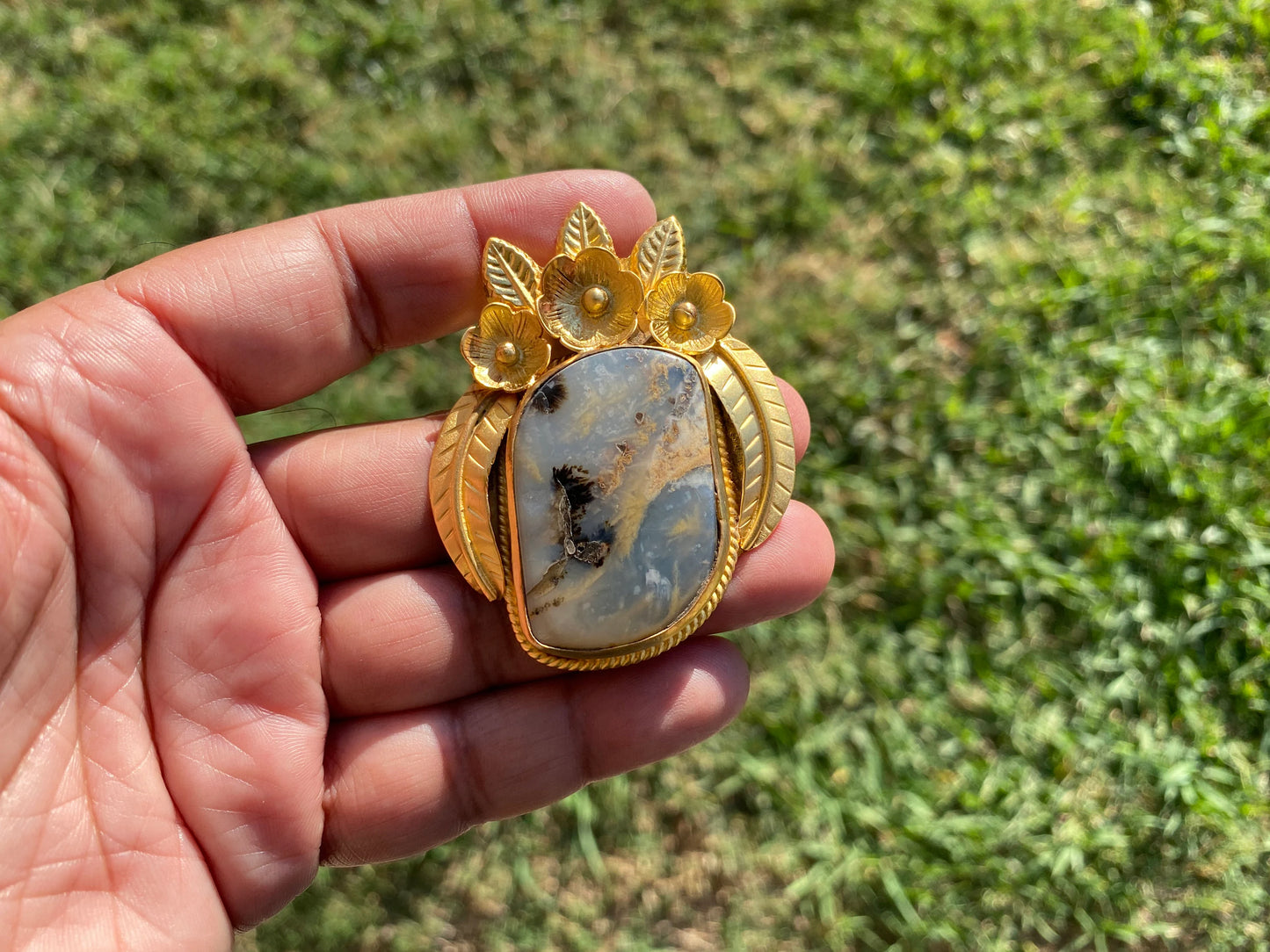 Dendritic Agate Pendants, High Quality Non Tarnish Brushed Gold Overlay, Healing Agate Pendant, Unique Jewelry Design, Elegant Gold Pendant