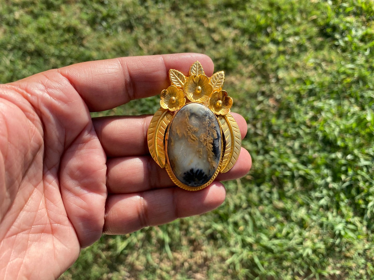 Dendritic Agate Pendants, High Quality Non Tarnish Brushed Gold Overlay, Healing Agate Pendant, Unique Jewelry Design, Elegant Gold Pendant