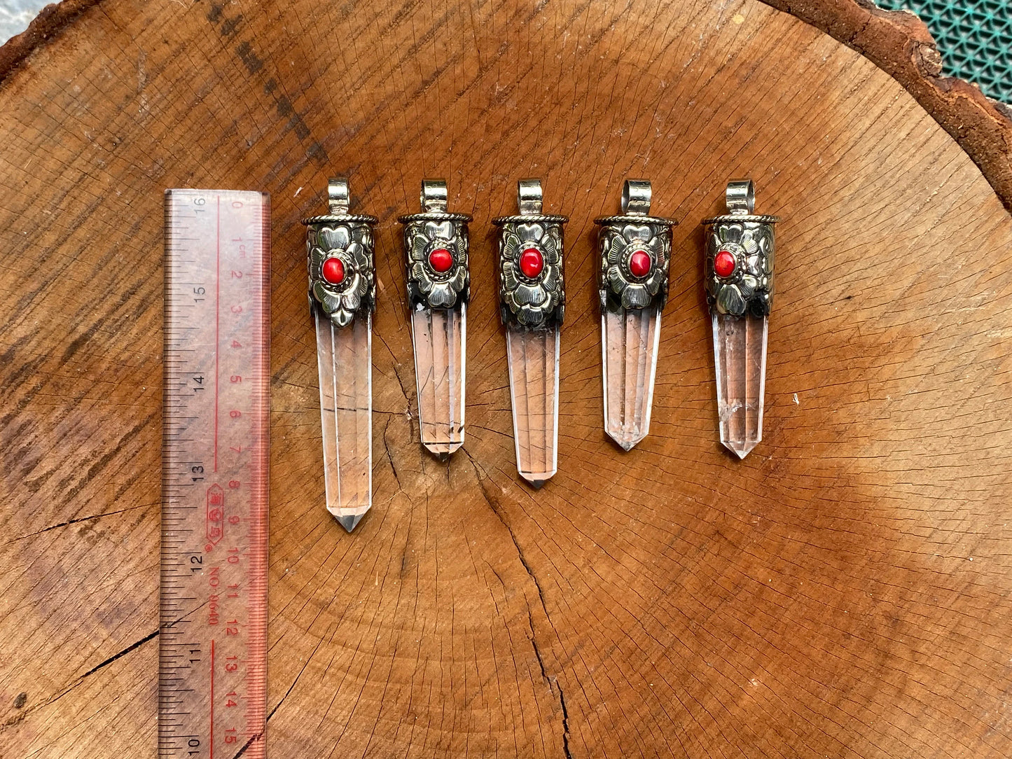 Healing Pendant, Natural Crystal Pendant, Pointed Pendant, Tibetan Silver Pendant, Unisex Pendant, Gift ideas.
