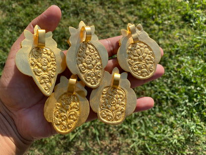 Dendritic Agate Pendants, High Quality Non Tarnish Brushed Gold Overlay, Healing Agate Pendant, Unique Jewelry Design, Elegant Gold Pendant