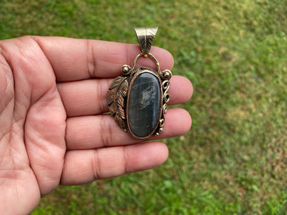 Labradorite Natural Stone Tibetan Silver Pendant, Tribal Design Jewelry, Tibetan Jewelry, Crystal Pendant, Birthstone Pendant