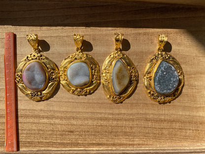 Large Agate Druzy Pendant, Non Tarnish Brushed Gold Overlay, Natural Gemstone Pendant, Healing Crystal, Ethnic Jewelry, Luxury Pendant
