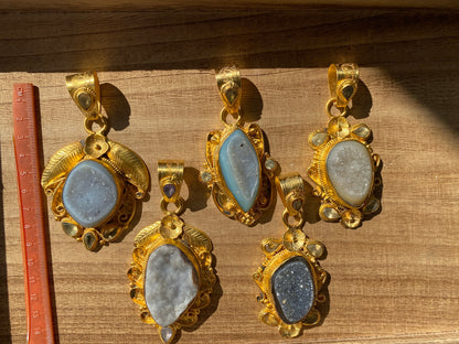 Large Agate Druzy Pendant, Non Tarnish Brushed Gold Overlay, Natural Gemstone Pendant, Healing Crystal, Ethnic Jewelry, Luxury Pendant