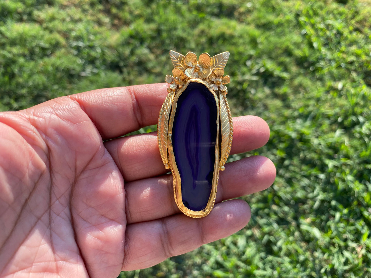 Large Colorful Slice Agate Pendant, 18K Brushed Gold Overlay, Flower Design Pendant For Necklace, Healing Crystal Jewelry, Druzy Agate Slice