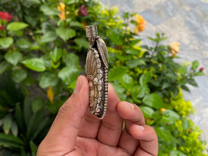 Large Indian chief pendant, Indian chief face carved in buffalo bone, Antique pendant, Unique pendant for daily wear, Boho fashion, Unisex.