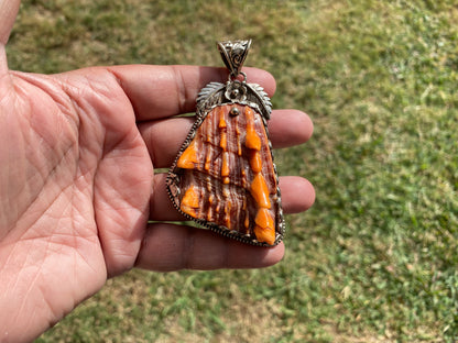 Large Raw Spiny Oyster Tibetan Silver Pendant, Nature Crafted, Desert Sea Gem, Oceanic Ornament, Ocean Jewel, Ocean Inspired Jewelry