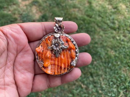Large Spiny Oyster Shell Tibetan Silver Pendant, Native American Style Jewelry, Southwestern, Bohemian Jewelry for Men or Women