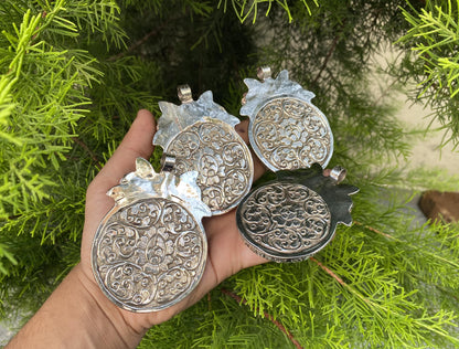Large Spiny oyster Tibetan Silver Pendant, Ocean Inspired Jewelry, Bohemian Daily Wear, Hammered Pendant, Unique Gift ideas