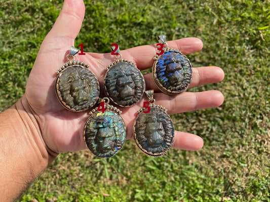 Lion Head Hand Carved Labradorite Tibetan Silver Pendant, Lion Pendant, Labradorite Lion, Blue Labradorite, Crystal Pendant, Animal Pendant