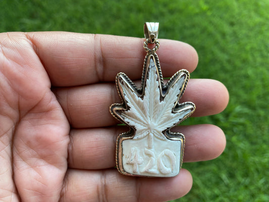 Marijuana Leaf Buffalo Bone Tibetan Silver Pendant, Weed Leaf Jewelry for Men or Women, Unisex Jewelry, Cannabis Leaf 420 Jewelry, Boho
