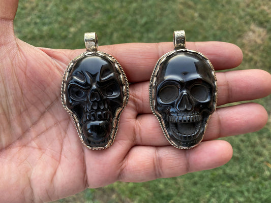 Natural Black Obsidian Skull Tibetan Silver Pendant, Healing Crystal pendant, Men's or Women Jewelry, Natural Stone Skull, Gemstone Skull