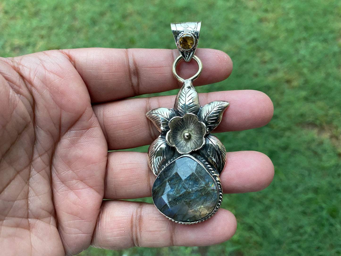 Natural Labradorite Tibetan Silver Pendant with Citrine Gemstone, Healing Crystal Pendant, Energy Pendant, Birthday Gift, Birthstone Jewelry