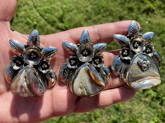 Natural Rainbow Abalone Shell Tibetan Pendant, Paua Shell Pendant, Abalone Jewelry, Abalone Shell Jewelry, Christmas Gift, Sea Shell Jewelry