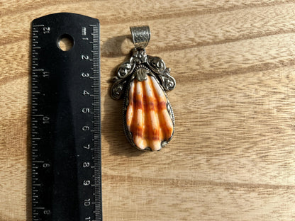 Handcrafted Spiny Oyster Tibetan Silver Pendant, Nature Crafted, Desert Sea Gem, Oceanic Ornament, Ocean Jewel, Ocean Inspired Jewelry