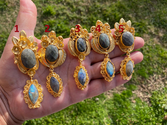 Labradorite Dangle Pendant, Non Tarnish Brushed Gold Overlay Jewelry, Natural Raw Stone, Healing Stone for Necklace, Labradorite Jewelry