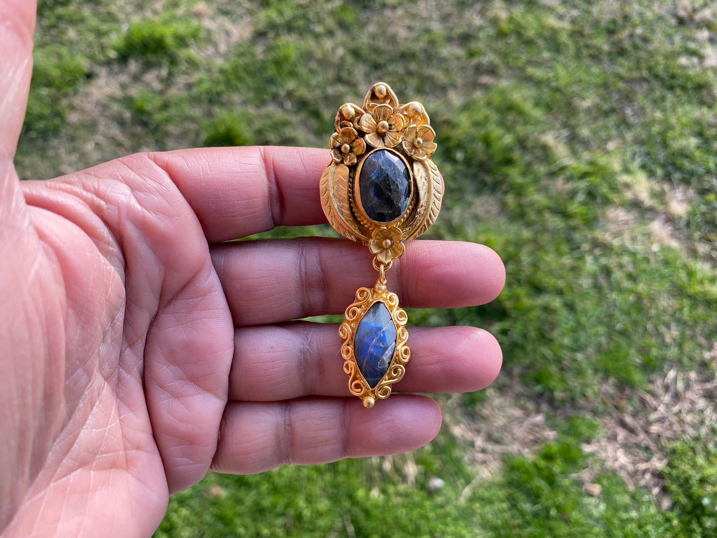 Labradorite Dangle Pendant, Non Tarnish Brushed Gold Overlay Jewelry, Natural Raw Stone, Healing Stone for Necklace, Labradorite Jewelry