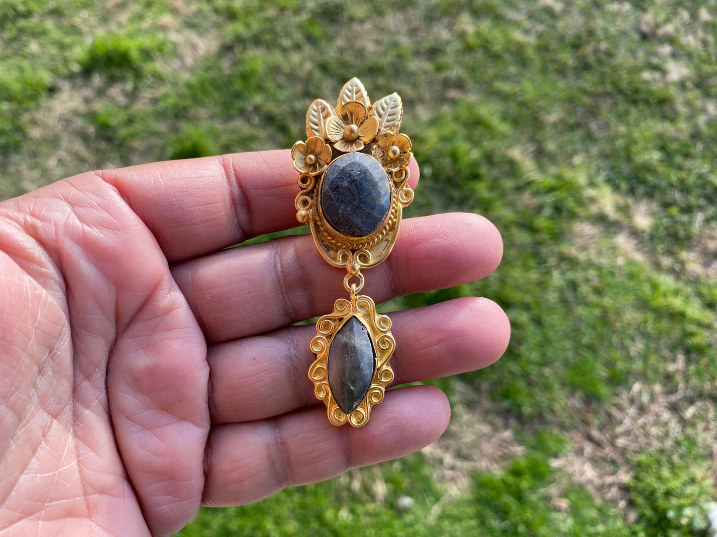 Labradorite Dangle Pendant, Non Tarnish Brushed Gold Overlay Jewelry, Natural Raw Stone, Healing Stone for Necklace, Labradorite Jewelry