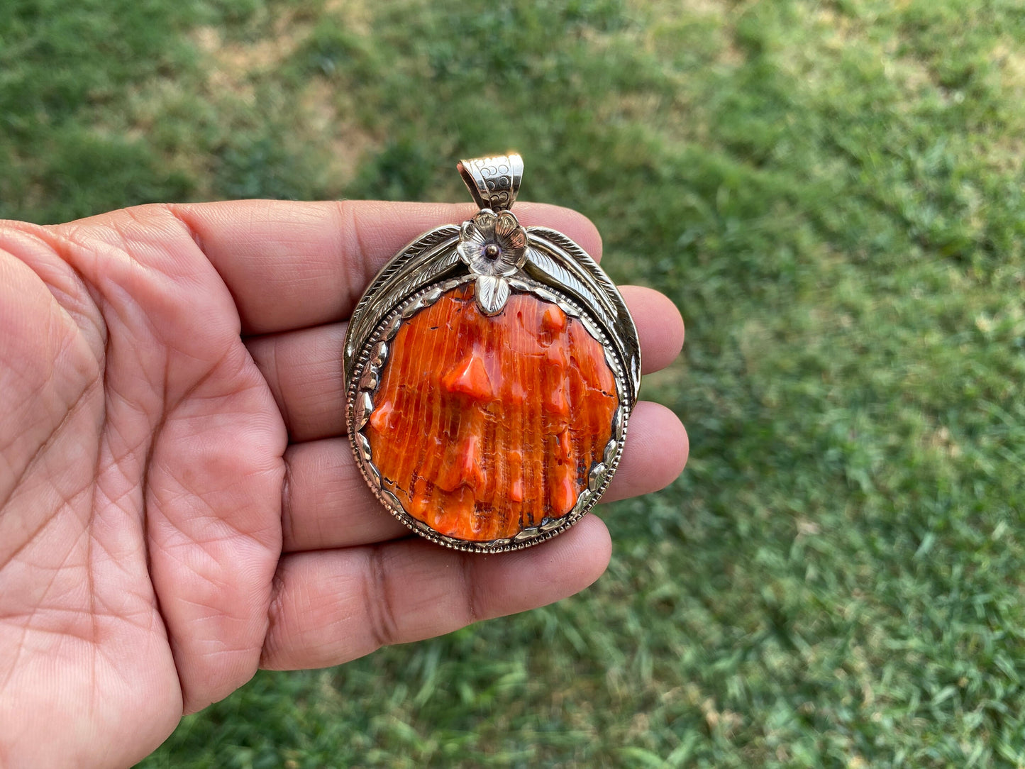 Handcrafted Large Spiny Oyster Tibetan Silver Pendant, Nature Crafted, Desert Sea Gem, Oceanic Ornament, Ocean Jewel, Ocean Inspired Jewelry