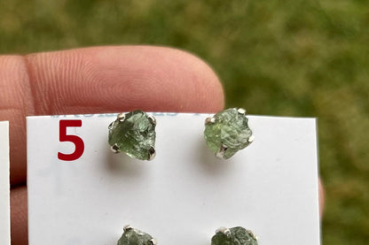 Raw Natural Peridot Gemstone Sterling Silver Stud Earrings, Peridot Earrings, Prong Stud Earring, August Birthstone, Ear Stud, Bridesmaid