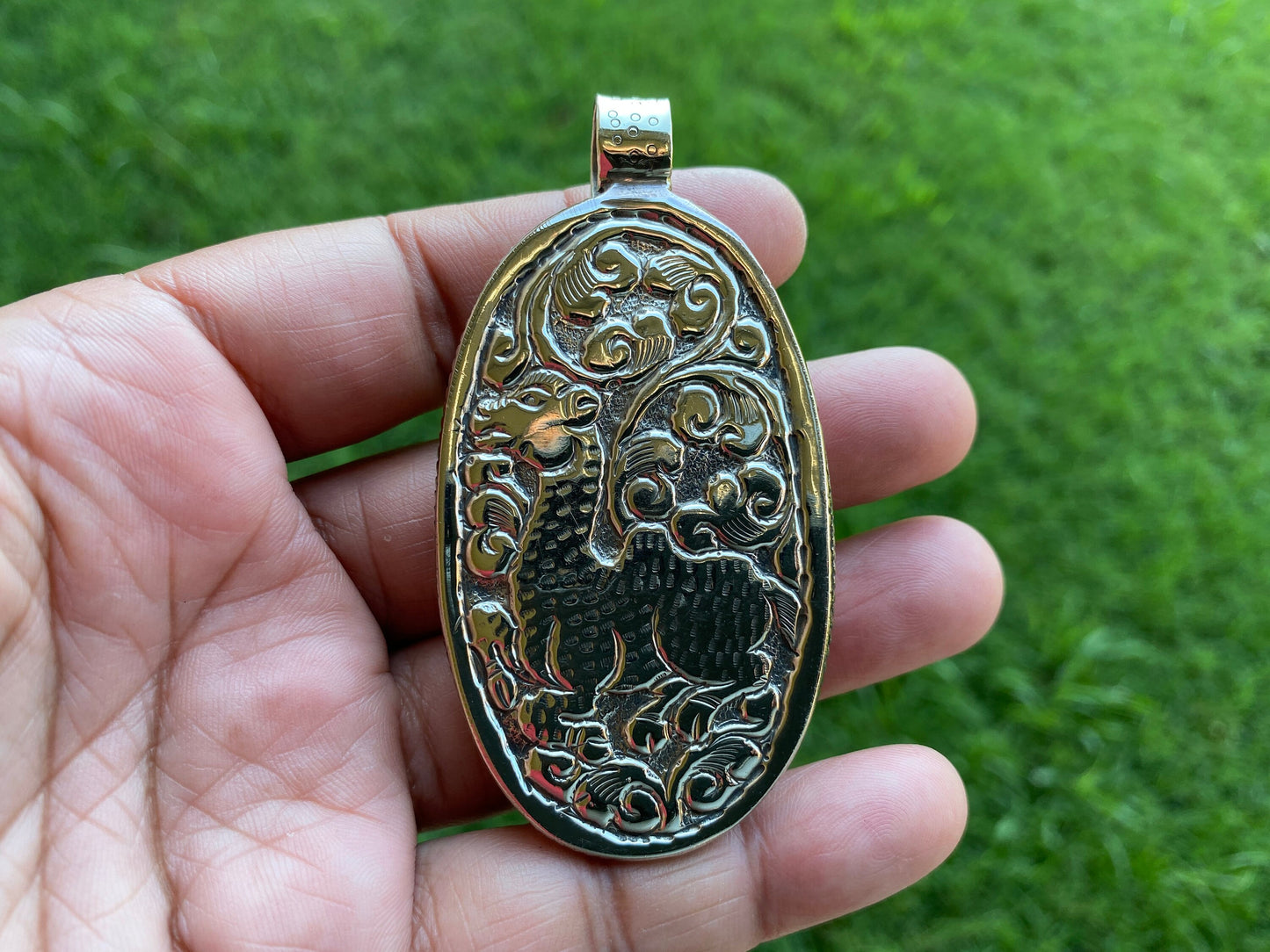 Pisces Zodiac Sign Bone Tibetan Silver Pendant, Horoscope Medallion, Unisex Pendant, Astrological Sign, Fish Zodiac Symbol, Zodiac Jewelry