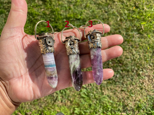Pointed Fluorite Tibetan Silver Pendant, Natural Green Gemstone, Healing Balance Pendant for Necklace, Meditation Grounding Calming Pendant