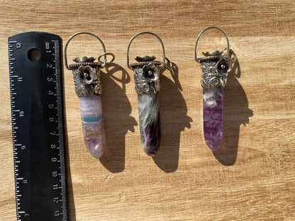 Pointed Fluorite Tibetan Silver Pendant, Natural Green Gemstone, Healing Balance Pendant for Necklace, Meditation Grounding Calming Pendant