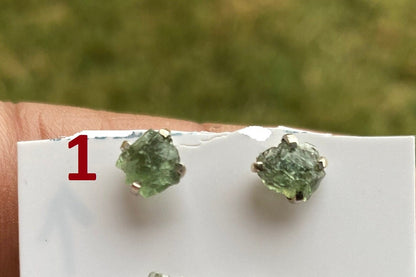 Raw Natural Peridot Gemstone Sterling Silver Stud Earrings, Peridot Earrings, Prong Stud Earring, August Birthstone, Ear Stud, Bridesmaid